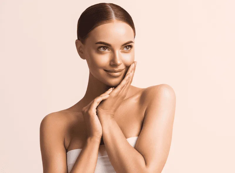 Charming look of a lady with a Pretty face | Get Skinbetter Science at ReLux Medical Spa in Akron, Ohio.