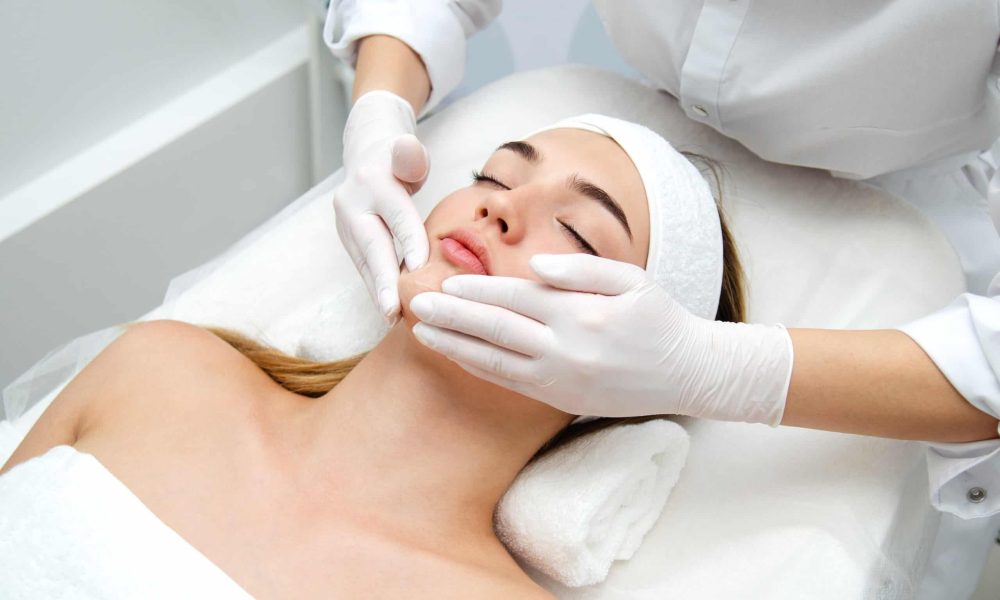 Gorgeous lady getting beauty treatment on her face | Get Medsap treatments at ReLux Medical Spa in Akron, Ohio.